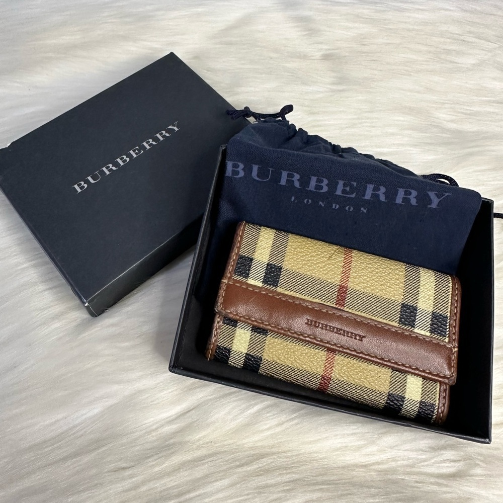 BURBERRY classic key holder
